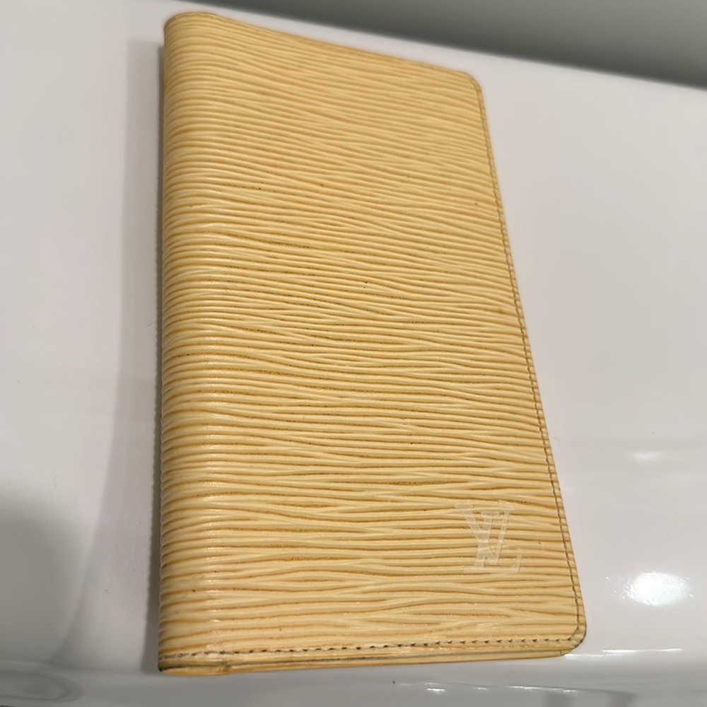 Louis Vuitton Epi Yellow Checkbook Holder - Picture 11 of 13